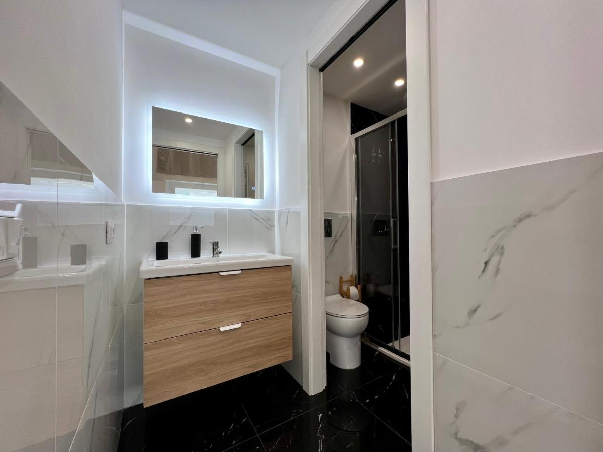 Appartamento Central Luxe Haven Milano Esterno foto