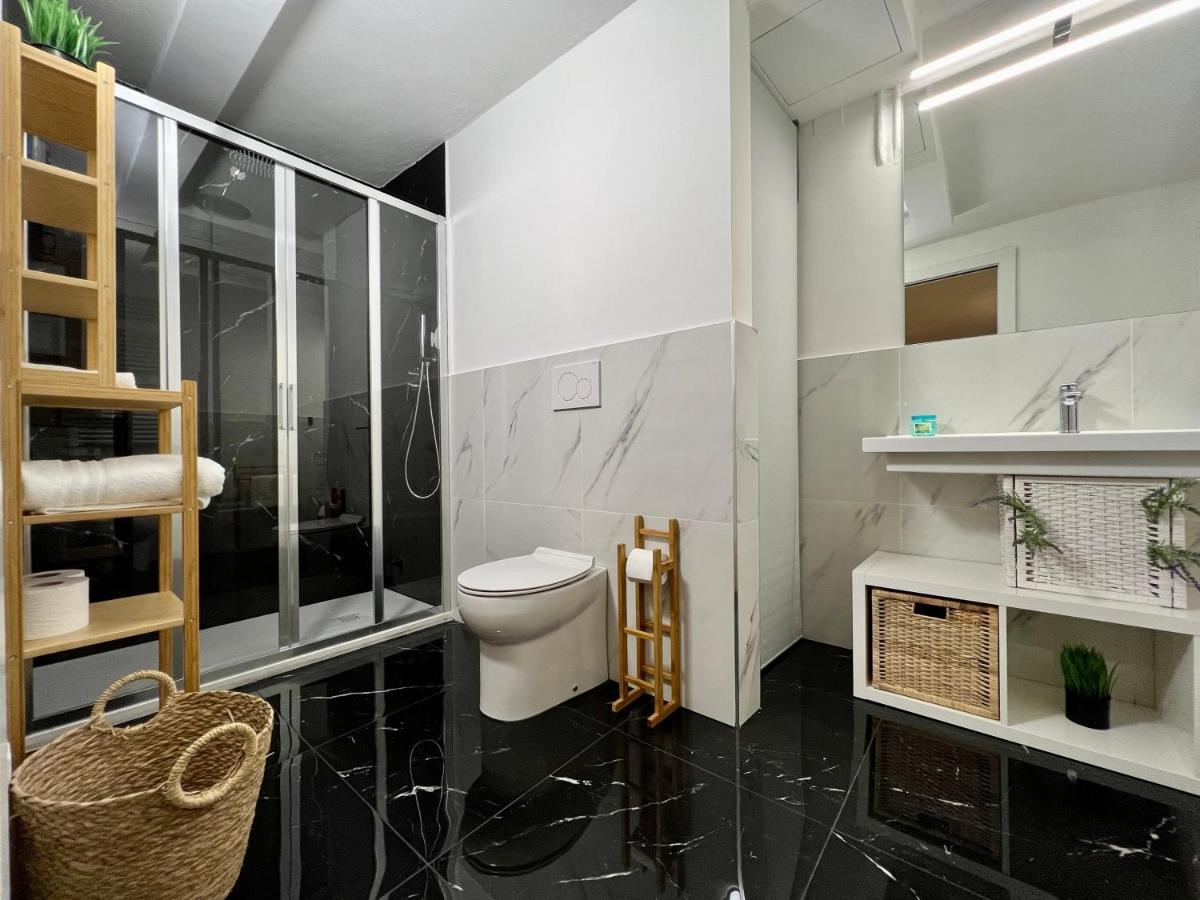 Appartamento Central Luxe Haven Milano Esterno foto