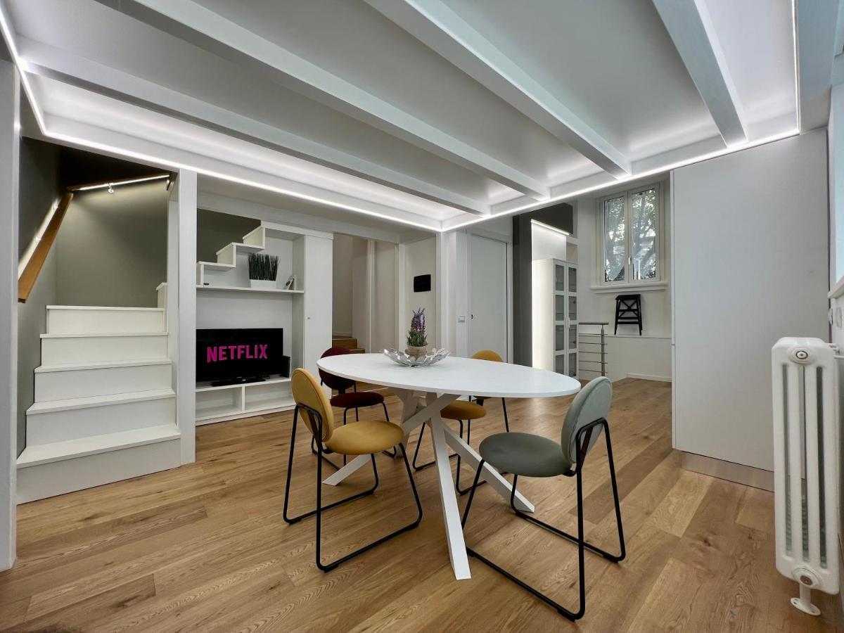 Appartamento Central Luxe Haven Milano Esterno foto